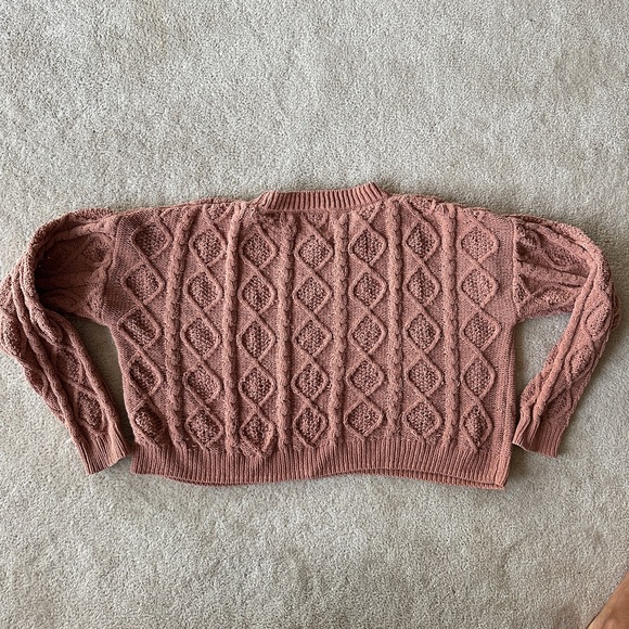 Pink Rose cropped sweater - Picture 2 of 5